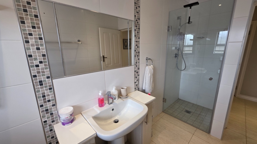3 Bedroom Property for Sale in Monte Christo Western Cape